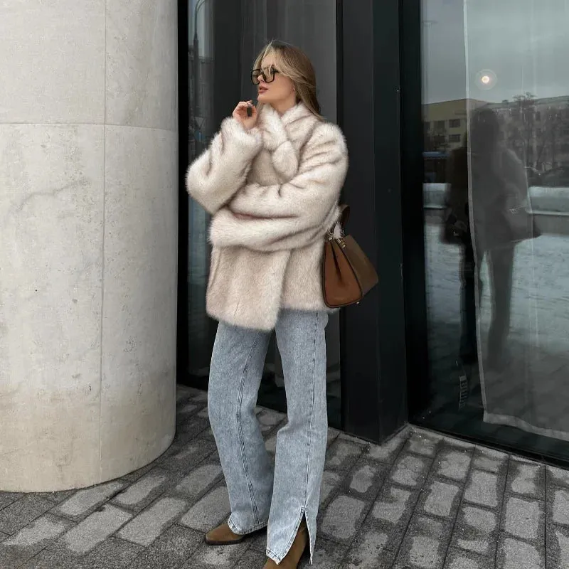 Chic white long sleeves faux fur coat