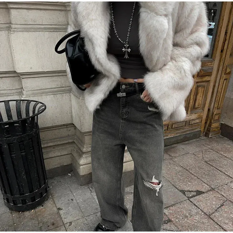 Chic white long sleeves faux fur coat