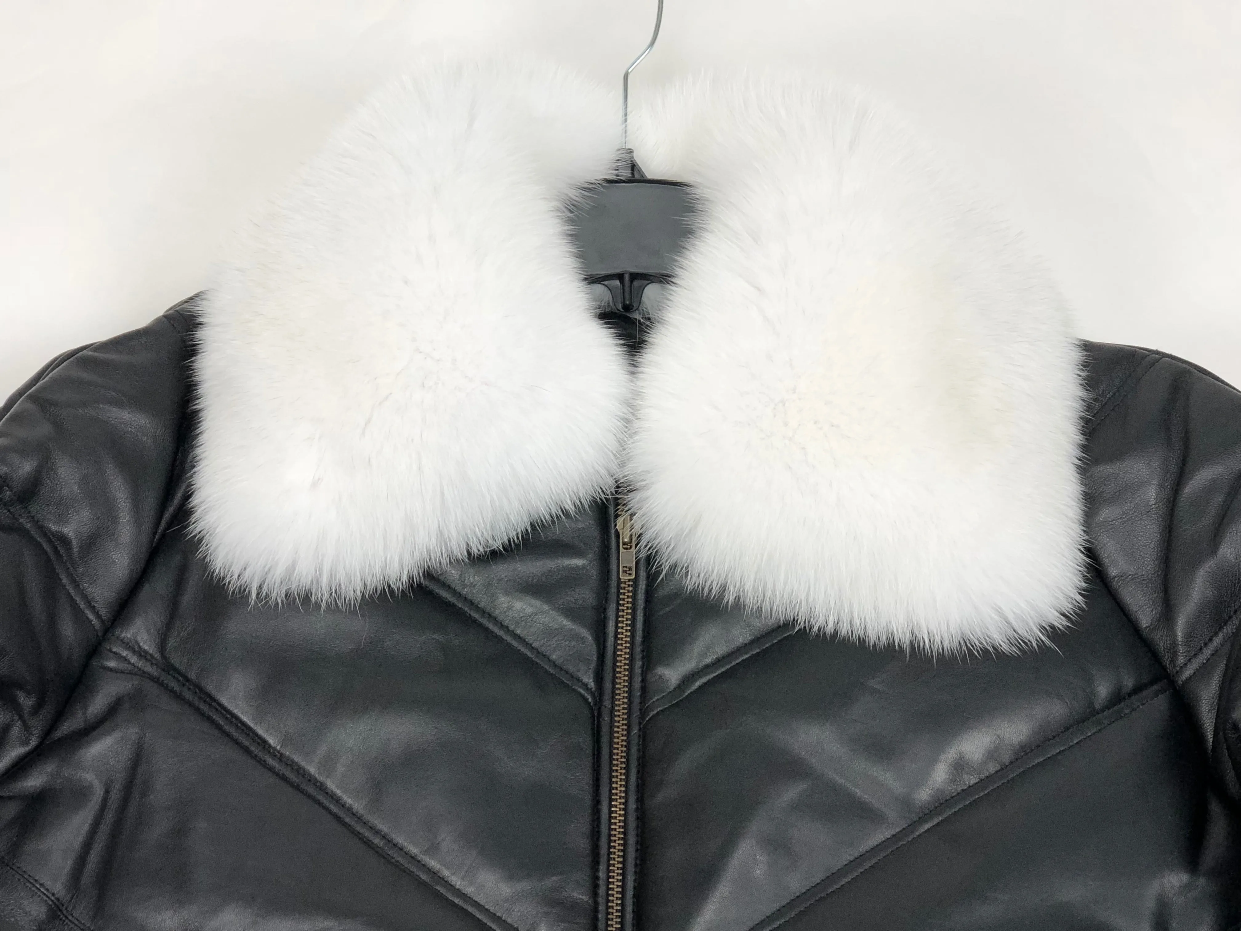 Men's V-Bomber Black Premium Pure White Fox Collar