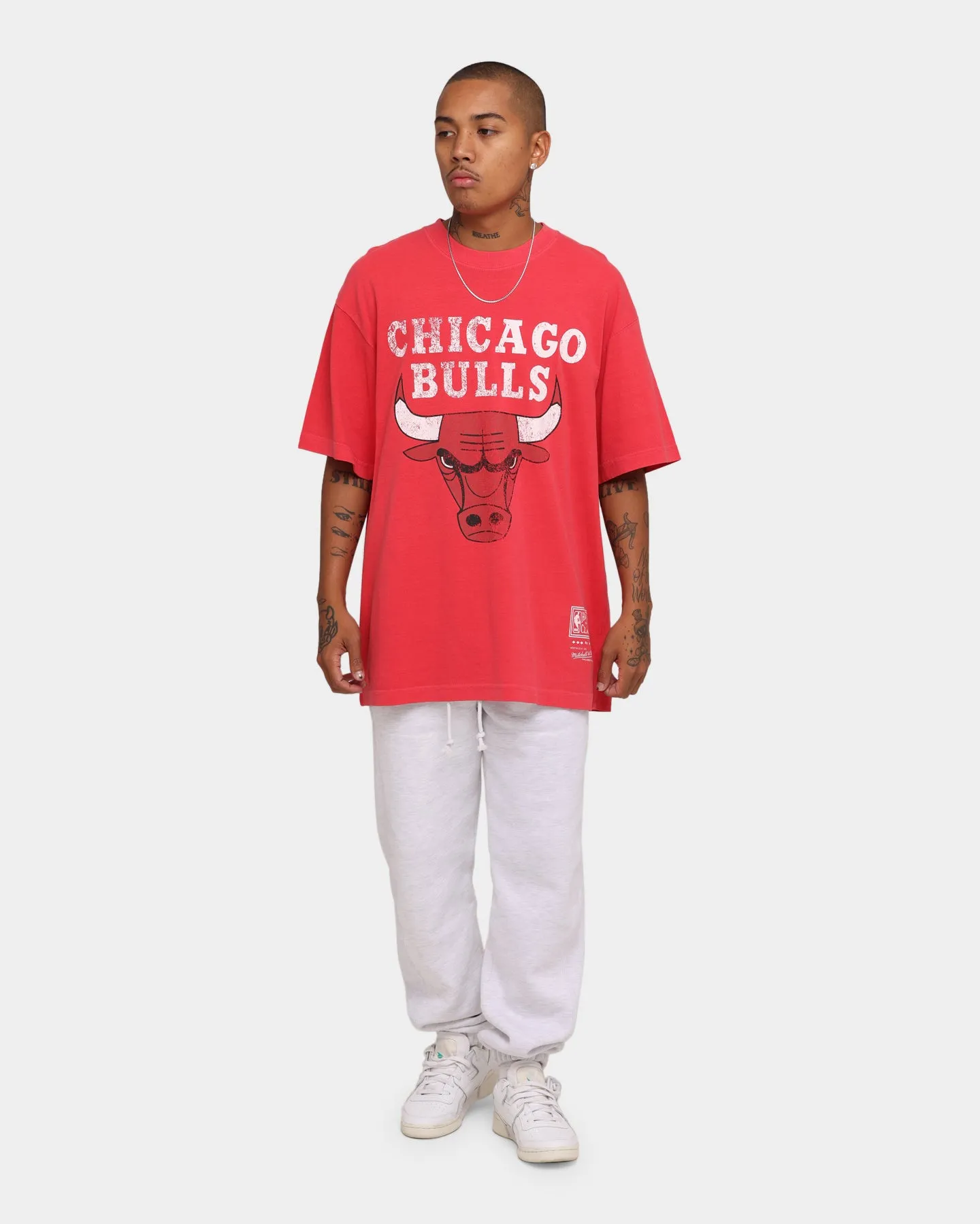 Mitchell & Ness Chicago Bulls Oversized TM CLR Logo T-shirt Faded Red