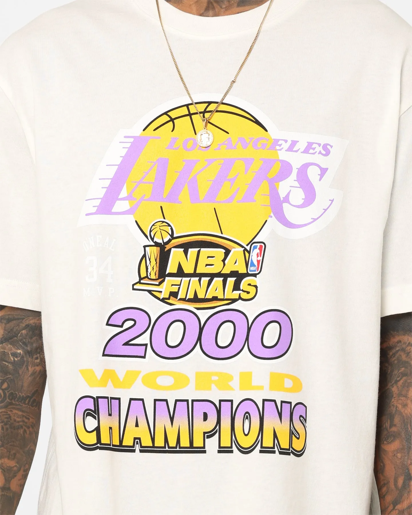 Mitchell & Ness Los Angeles Lakers 2000 World Champions T-Shirt Vintage White