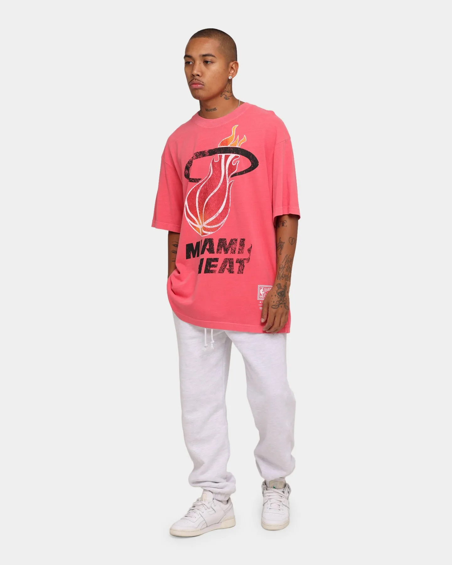 Mitchell & Ness Miami Heat Oversized TM CLR Logo T-shirt Faded Pink