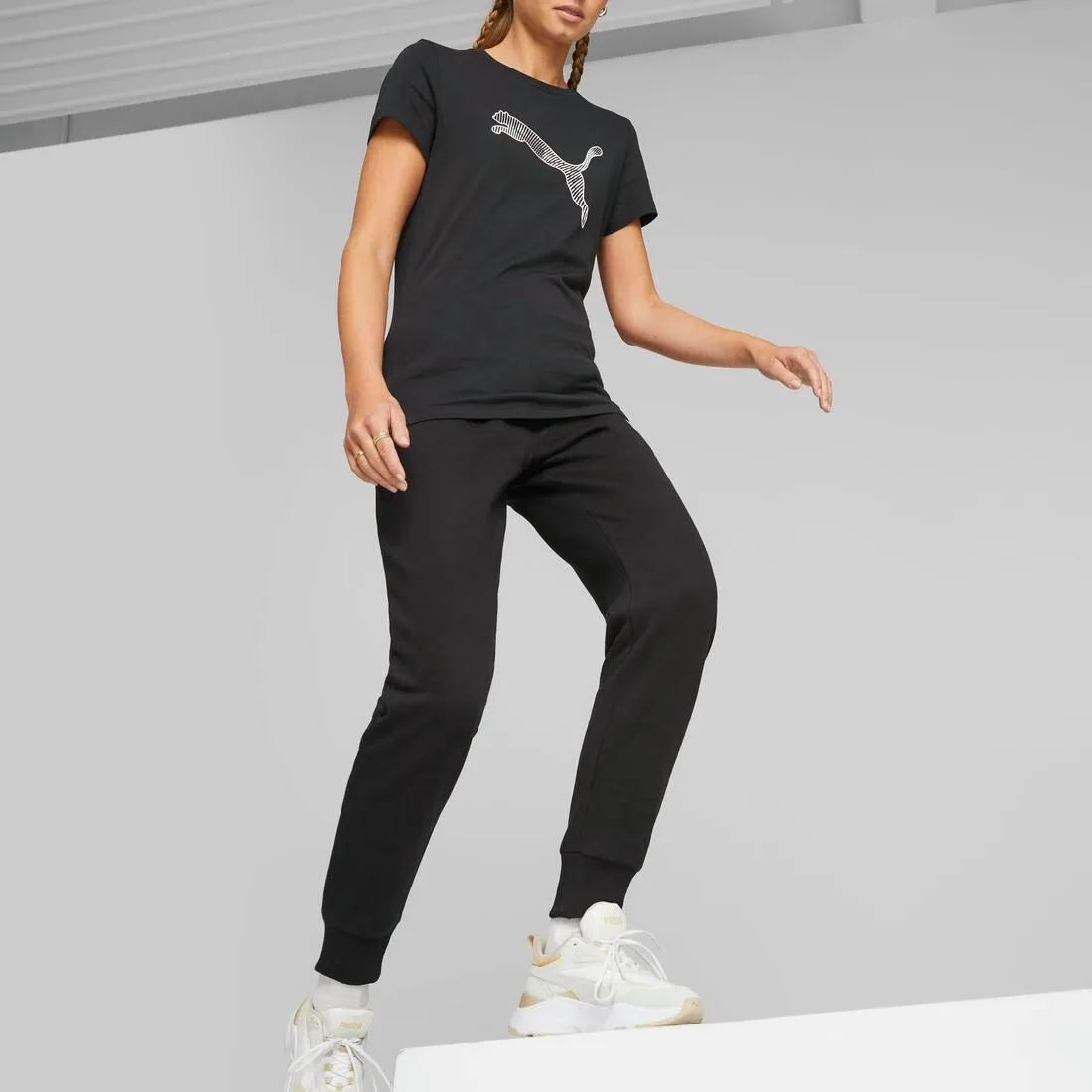 Puma Mass Merchants Style Women's Sweatpants FL - Black