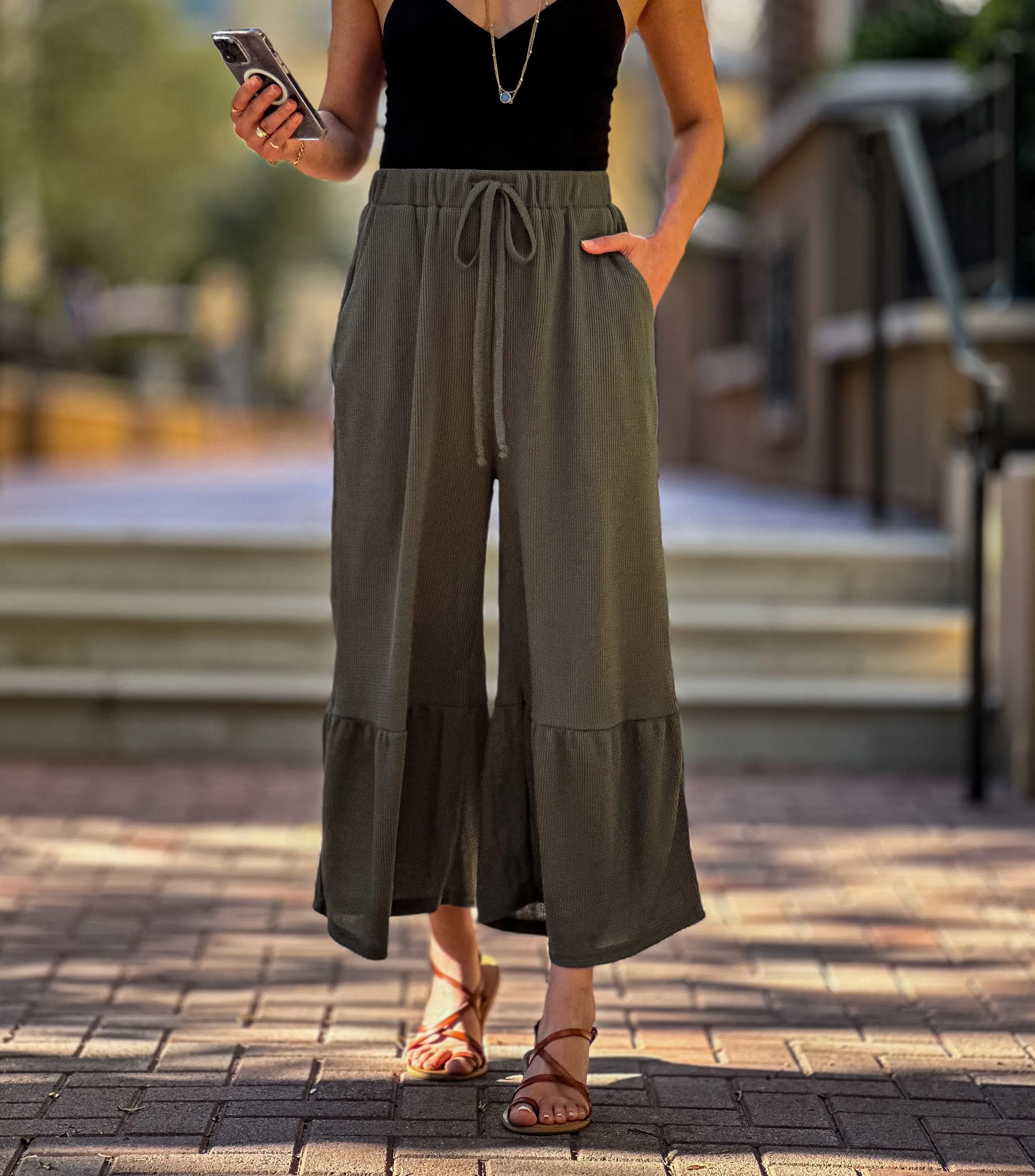 Thermal Tiered Wide Leg Crop Pants